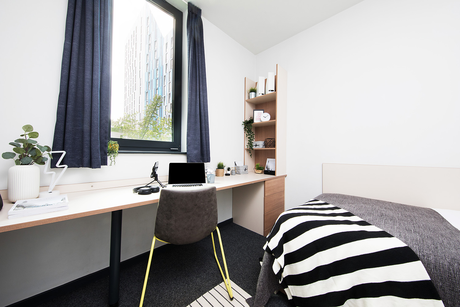 Student Newcastle at Wellington St Plaza Unite Students